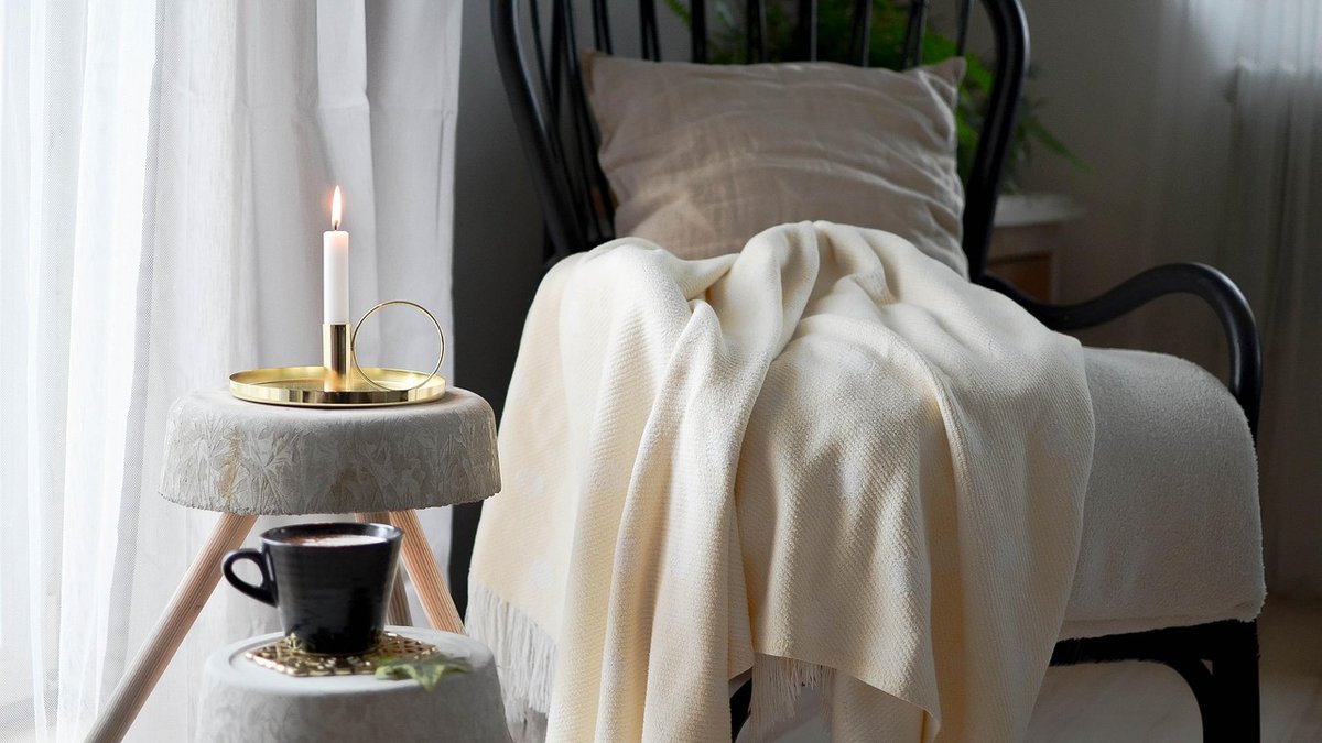 A Practical Guide to LED Filament Bulbs in Period Homes